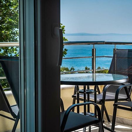 Apartments Mijo Dugi Rat Ngoại thất bức ảnh